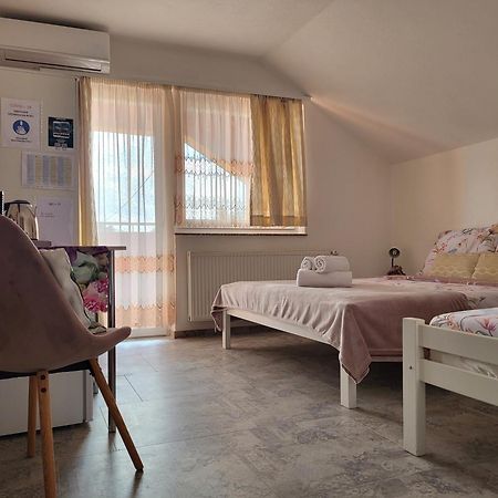 Rooms Sapina Korenica Eksteriør bilde